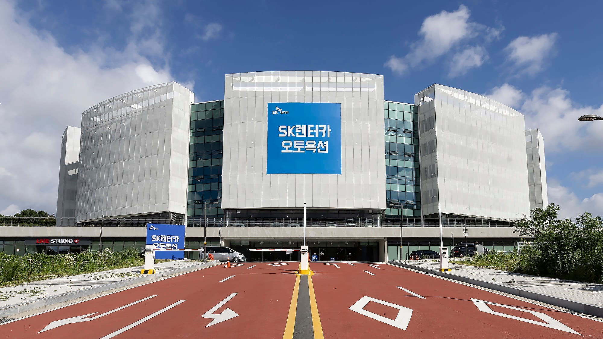 충남에 국내 최대 중고차경매장 탄생