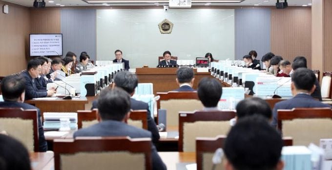 충남도의회 예결특위, 2026년도 예산안 등 8건 처리