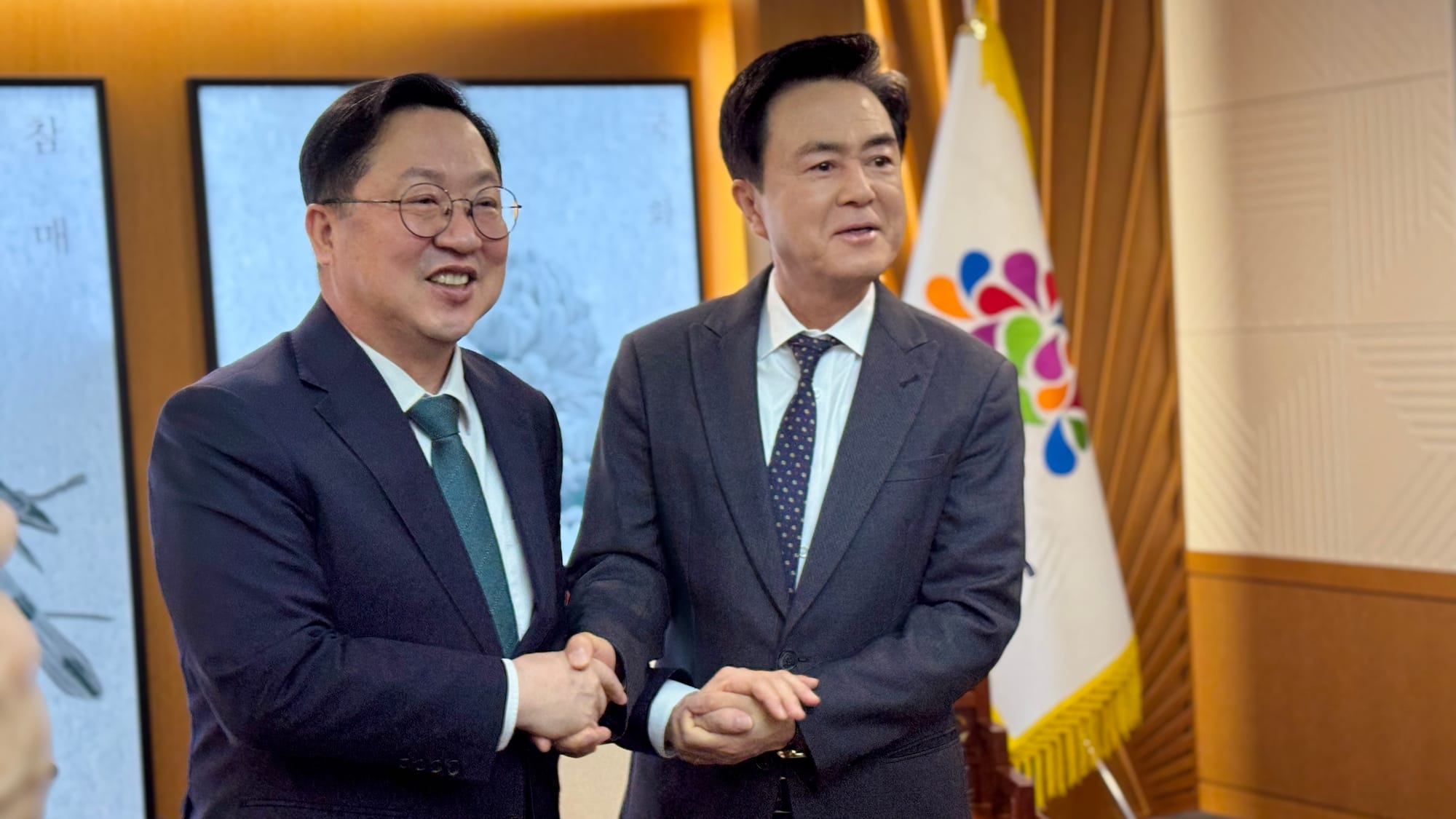 [무조건 라이브] 이장우 대전시장-김태흠 충남지사 긴급회동 (01.21일)