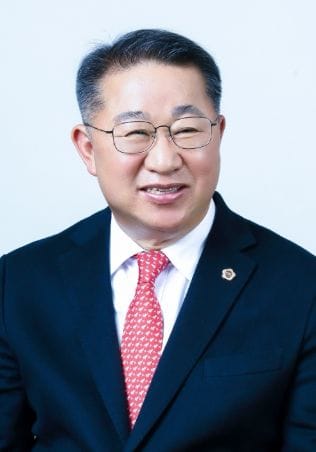 “3년 집념 결실”성천초 학교복합시설 선정 이끈 이한영 대전시의원