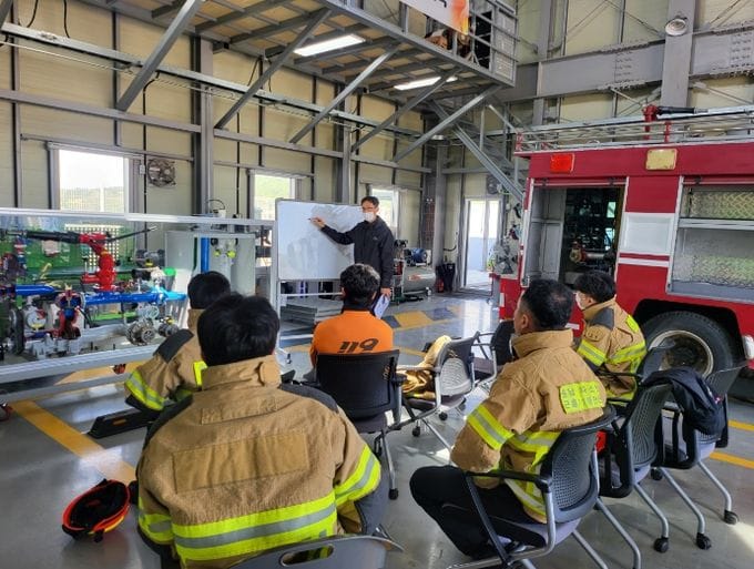 충남도 소방본부 소방차 집중 훈련 ‘골든타임 지킨다’