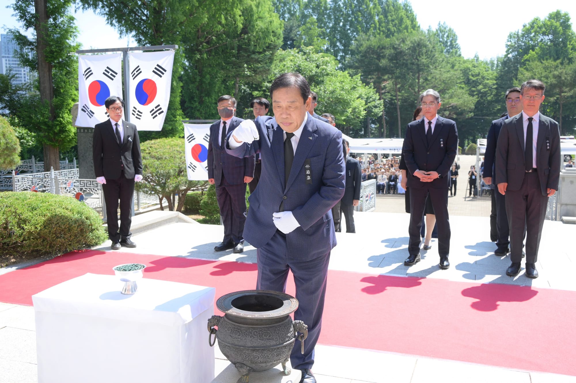 "호국영웅의 숭고한 희생 정신 이어갈 것"