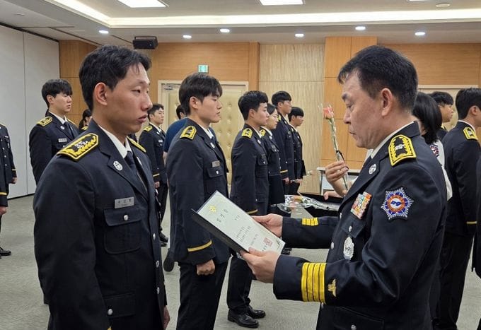 시민 안전 지킬 첫걸음…대전소방, 신임 소방공무원 27명 임용식 개최