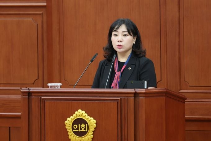 제10대 대전시의회, 운영위원장 김민숙 선출