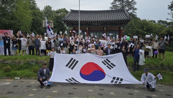 부여군, 광복 제81주년 기념 청소년 기획 전시 ‘독립 비밀투사의 길을 걷다’ 성황리 개최