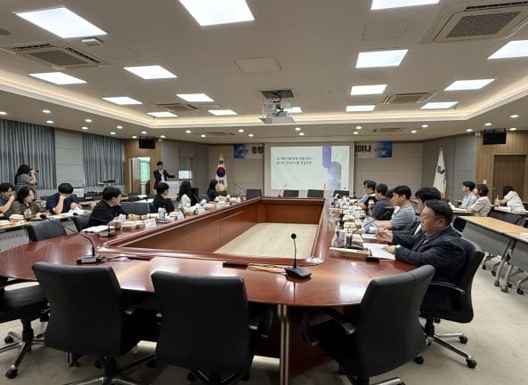 ‘충남형 인공지능(AI) 기본사회’ 연구·현장 지혜 모아 밑그림 그린다