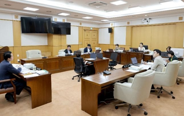 대전시의회 행정자치위원회, 제299회 제1차 정례회 제3·4차 회의 개회
