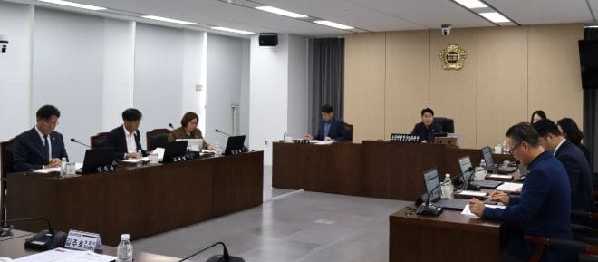 충청광역연합의회 초광역행정산업위원회 2026년도 행정사무감사 실시