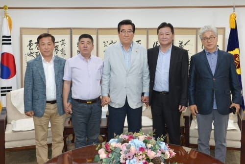 충남도의회, 충남 생산 사계절 컬링 상해 수출길 ‘가교역할’ post image