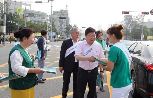 권 시장, 홍도육교 지하차도 공사 거리 홍보 post image