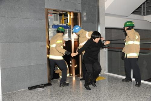 세종소방본부, 승강기 갇힘사고 대책 마련 post image