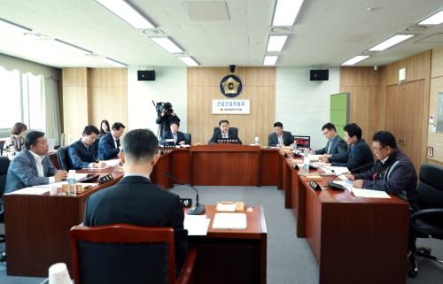 세종시의회 산업건설위원회, 조례안 등 12개 안건 처리해 post image