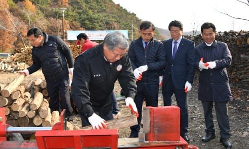 부여군, 사랑의 땔감 나눔 운동으로 이웃사랑 실천 post image