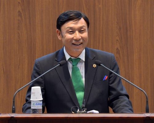 충남도의회 장기승 의원, 충남도 및 도교육청 채무 1일 이자 9000여만원 post image