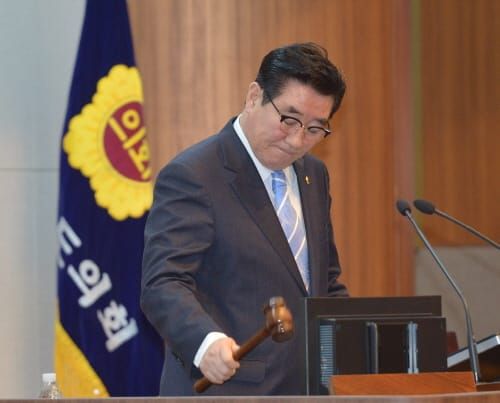 충남도의회, 제301회 임시회 폐회 post image