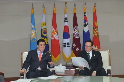 충남도의회, 계룡세계군문화엑스포 국방부 협력지원 타결 이끌어 post image
