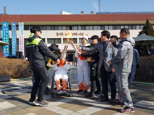 논산서 채화된 성화, 2018㎞ 대장정 돌입 post image