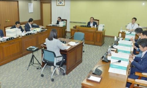 충남도의회 행자위, 충개공 권혁문 사장 경영능력 검증 post image