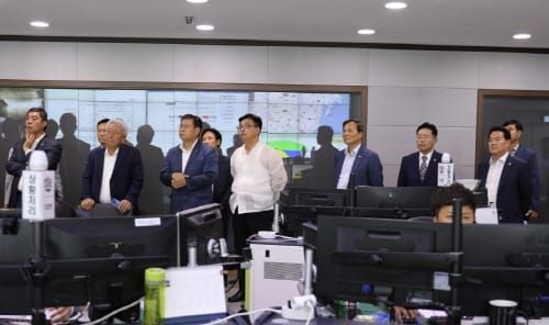 충남도의회 안건해소위, 소방본부 119상황실 격려 방문 post image