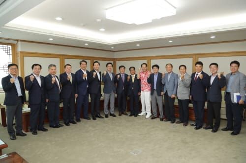 허태정 시장, 지역중소기업중앙회 회장단과 소통 post image