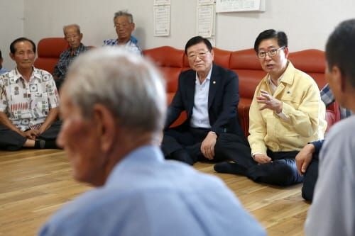 휴가 대신 폭염·가뭄 현장 방문 post image