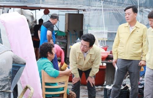 허태정 대전시장, 집중호우 피해현장 방문, 신속복구 당부 post image