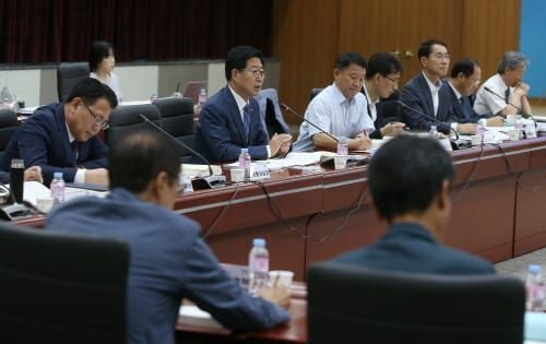 年 27조 ‘소득 역외유출’ 대응책 찾는다 post image