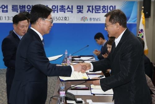 바이오산업서 미래 성장동력 찾는다 post image
