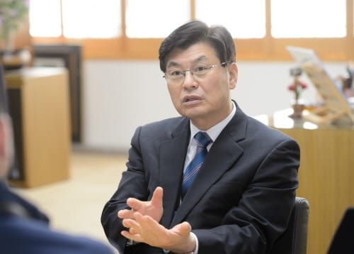 [인터뷰 초점] 이춘희 세종시장, “세종의 시대 열겠다” post image