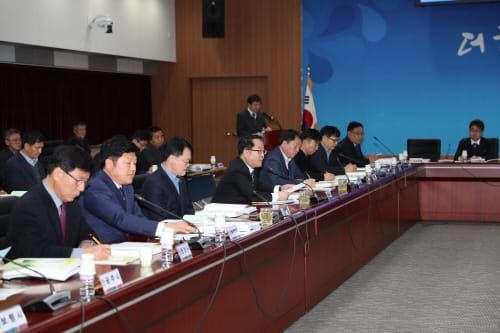 숲에서 행복 찾는다…산림정책 회의 개최 post image