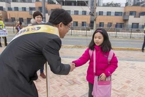 첫 등교를 축하합니다! post image