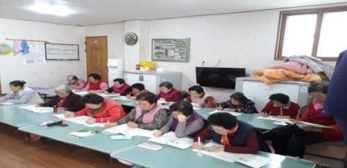부여군, 성인문해교육 등 국비지원 선정… ‘찾아가는 부여한글학교’를 운영 post image