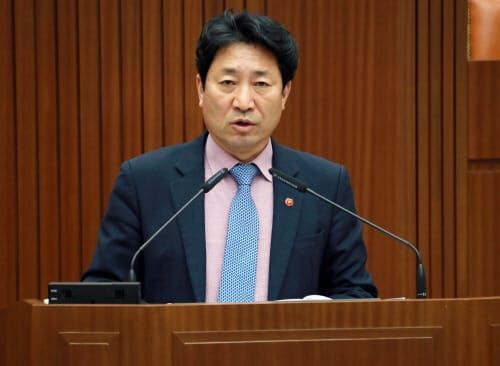 세종시 학생 ‘방사능 제로, 유전자 변형 없는 안전한 급식’먹는다! post image