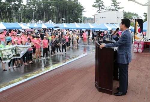 “태안 앞바다 가르며 열정과 활력 펼치길” post image