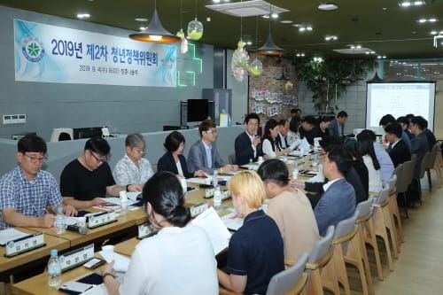2019년 제2차 청년정책위원회 회의 개최 post image