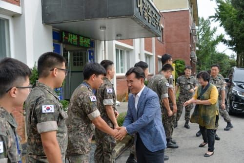 박정현 군수, 추석 맞이 사회복지시설 등 방문 따뜻한 온정 나눠 post image
