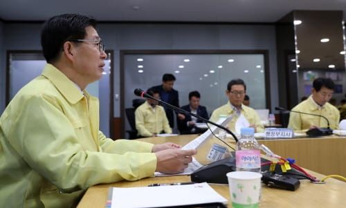 위기감 확산으로 ‘ASF 대응’ 수위 더 높인다… “매뉴얼 뛰어넘는 신속·단호한 방역 추진” post image
