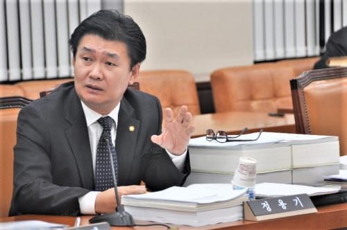 국감, '조직적 실검·대글 조작' 이슈로 떠 올라 post image