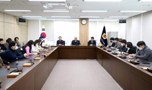 세종시의회, 직원 간담회 통해 자녀돌봄 휴가 적극 활용 권장 post image