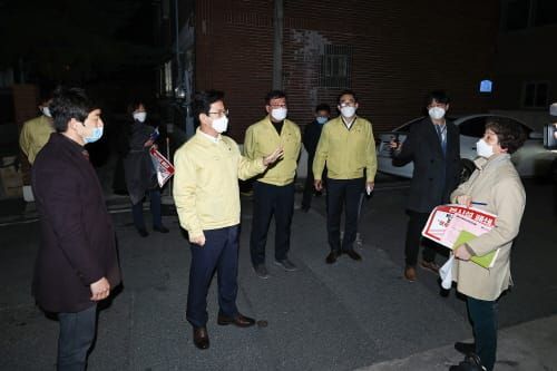 허태정 시장, 신천지 시설 폐쇄여부 현장점검 post image