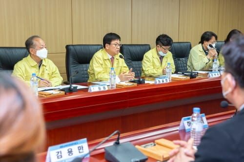 최교진 교육감, 안전한 개학 위해 학부모 등 시민들과 머리 맞대 post image