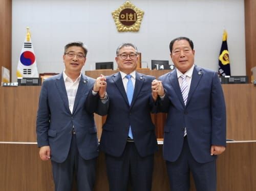 충남도의회 후반기 의장에 김명선 의원 선출 post image