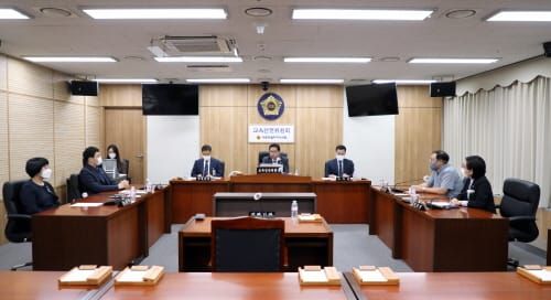 세종시의회 교육안전위원회, ‘학교운영위원장 협의회 설치 및 지원에 관한 조례안’ 토론회 개최 post image