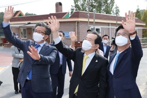 국무총리-대전시장, 노인양로시설 추석맞이 현장방문 post image