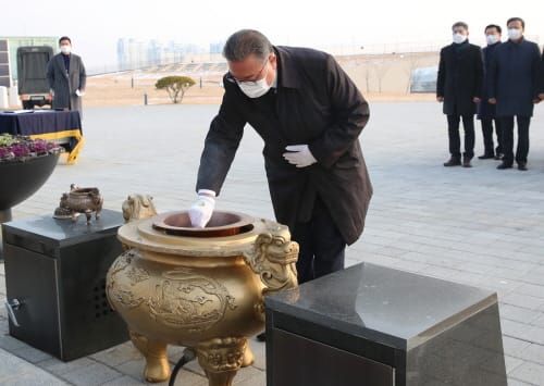 충남도의회, 충혼탑 참배로 새해 첫 일정 시작 post image