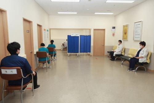 대전시, 코로나19 백신 예방접종 첫날 367명 접종 post image