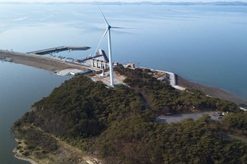 충남 서해 대규모 해상풍력발전 ‘순풍’ post image