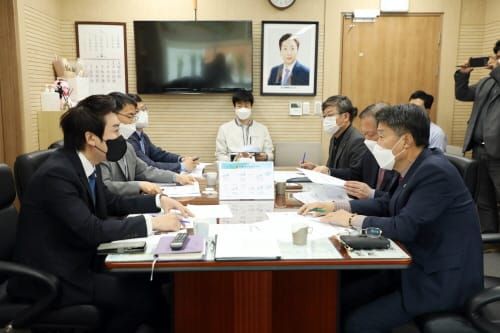 세종시의회 산건위, 옥천군의회 연구모임과 협력방안 논의 post image