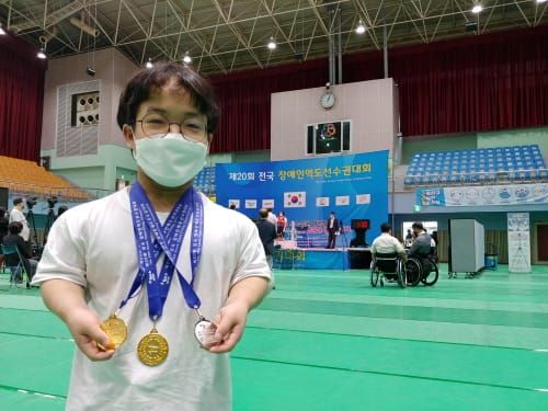 세종누리학교, 제20회 장애인역도선수권대회 금메달 2개 획득 post image