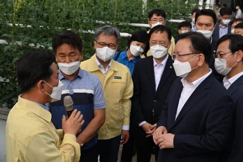 박정현 군수, 김부겸 국무총리에 부여군 현안사업 건의 post image